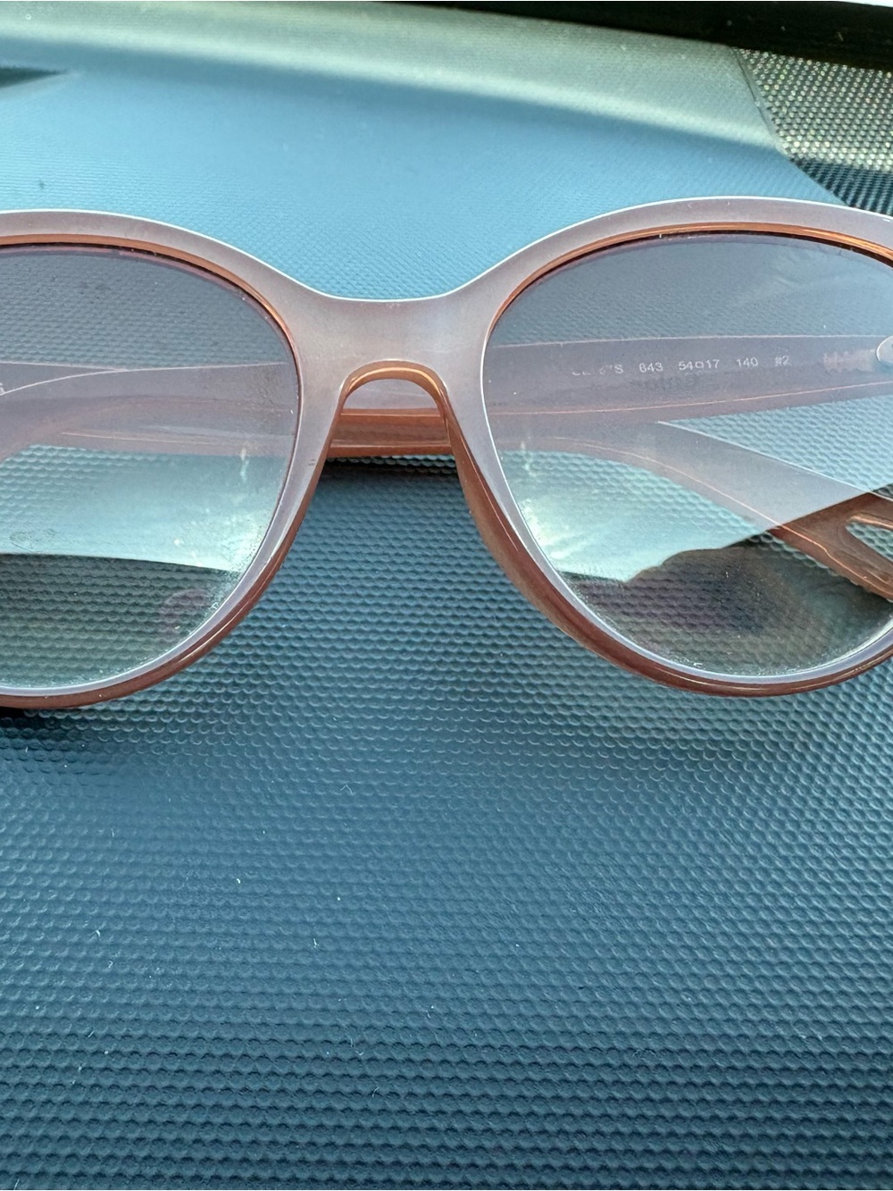 Women’s pink Round Frame Sunglasses